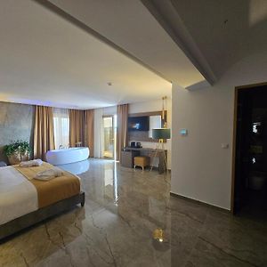 King Suite Sea View